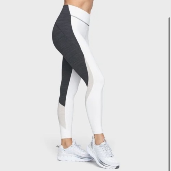 Outdoor Voices 7/8 TechSweat Leggings Sz Small - Picture 2 of 5